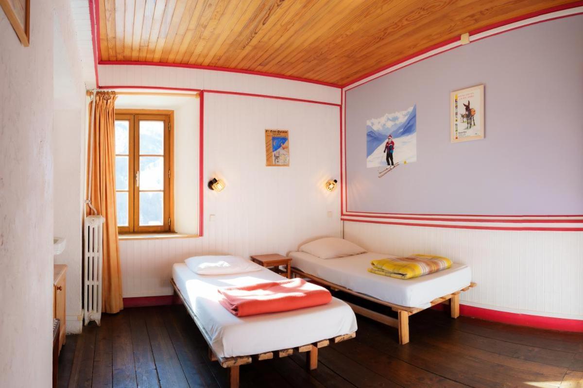 Auberge L'Estoilies Saint-Vérand Eksteriør billede