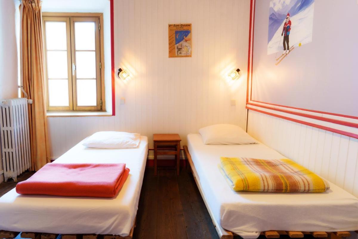 Auberge L'Estoilies Saint-Vérand Eksteriør billede