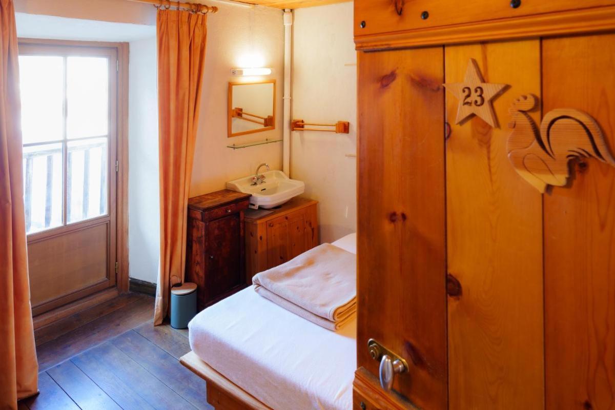 Auberge L'Estoilies Saint-Vérand Eksteriør billede