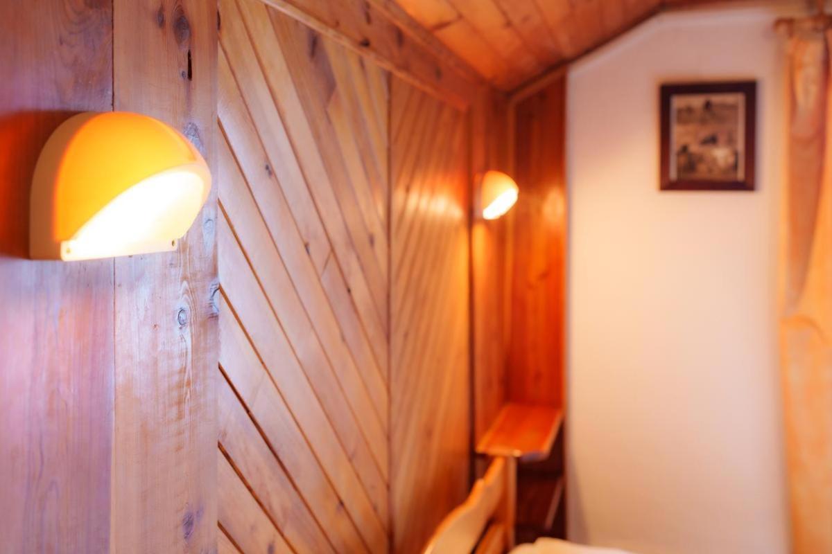 Auberge L'Estoilies Saint-Vérand Eksteriør billede