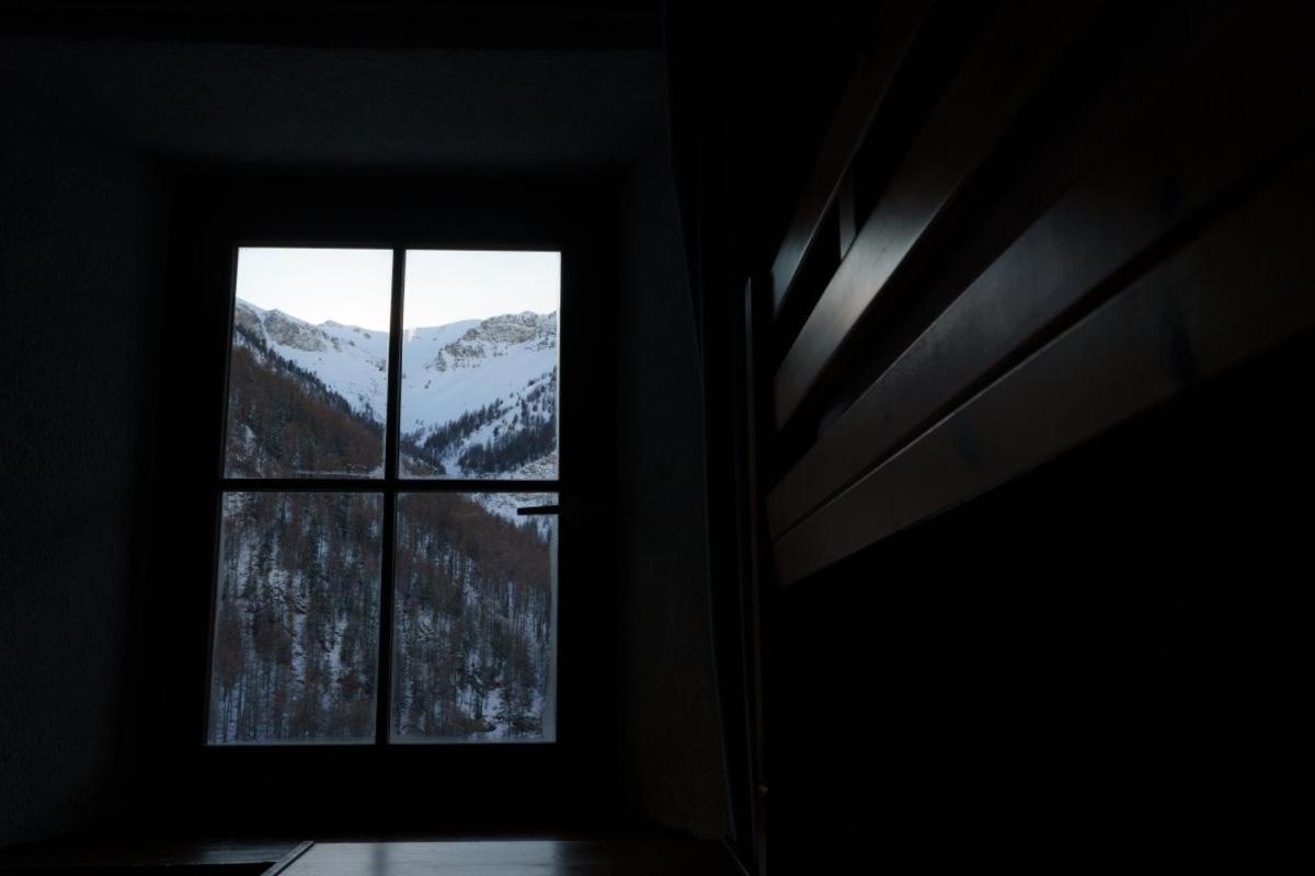 Auberge L'Estoilies Saint-Vérand Eksteriør billede