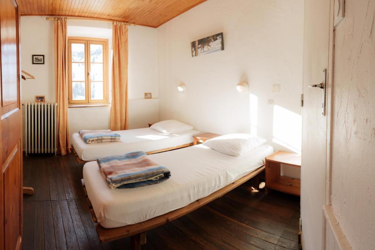 Auberge L'Estoilies Saint-Vérand Eksteriør billede