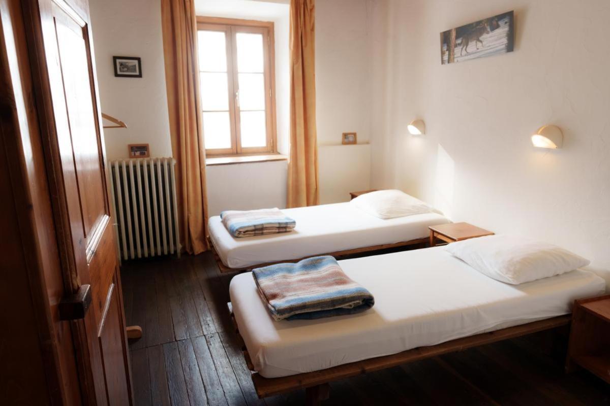 Auberge L'Estoilies Saint-Vérand Eksteriør billede